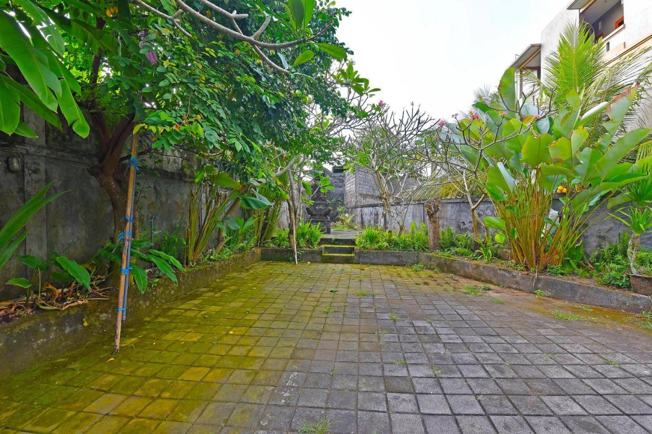 Oyo 90967 Soka Asri Guest House Darmasaba Εξωτερικό φωτογραφία